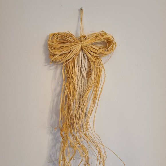 Vintage Handmade Mop Head Yarn Christmas Angel Christmas Holiday Wall Decoration - Picture 13 of 14